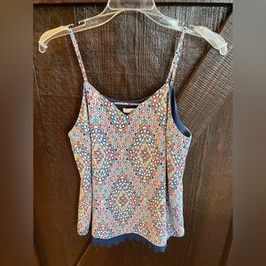 Multicolor tank with lace detailing